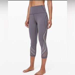 Lululemon Wunder Under Crop 21" *Lace
Moonwalk